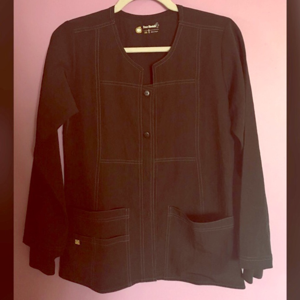 NEVER WORN Long Sleeve Scrub Light Jacket